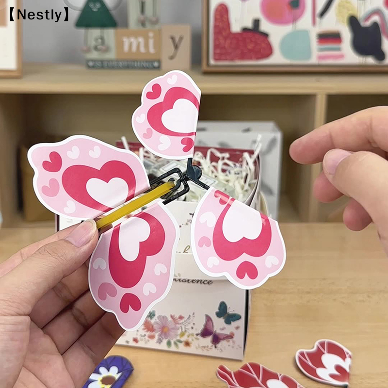 1Pack Flying Butterfly Surpris - Outdoor Adventure Box のレビューと価格