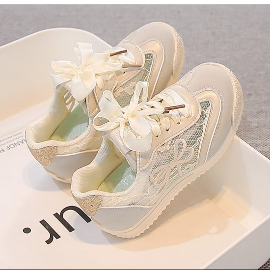 Family Travel Kids Casual Shoe - Outdoor Adventure For Kids のレビューと価格