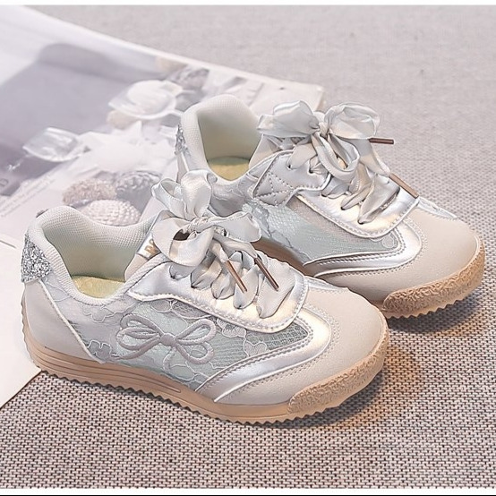 Family Travel Kids Casual Shoe - Outdoor Adventure For Kids のレビューと価格