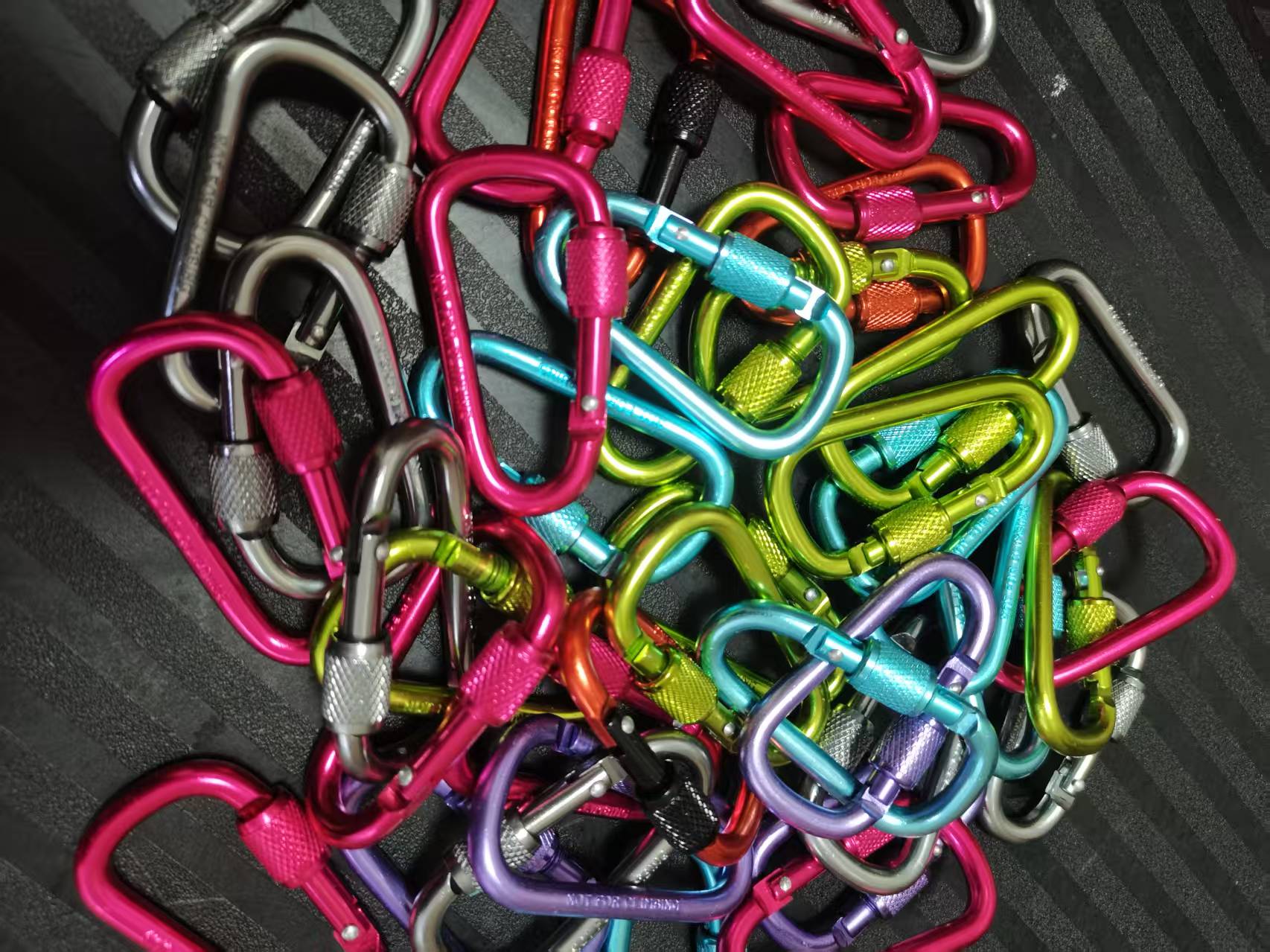 2026 D Shape Locking Carabiner - Carabiner Locking D のレビューと価格